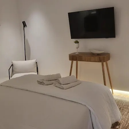 Oro Budget Apartment